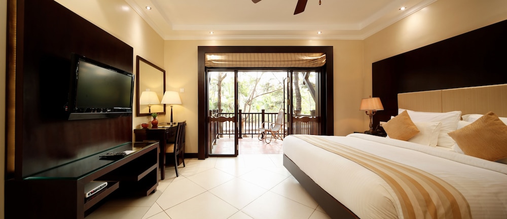 Poovar Island Resort 11/46