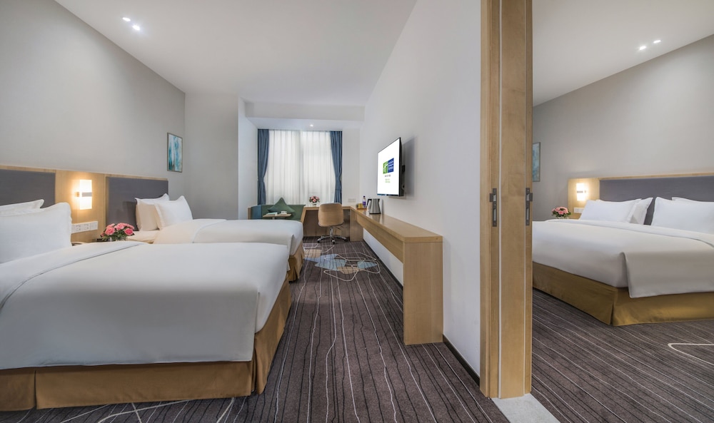 Holiday Inn Express Yantai Yeda 19/51