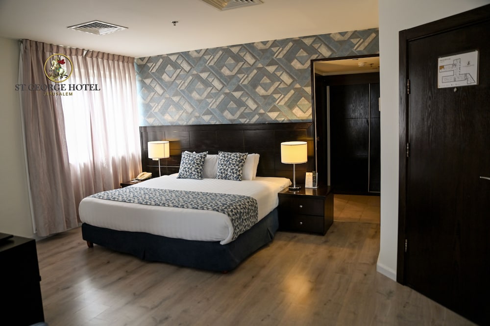 JUNIOR SUITE, DOUBLE BED, BALCONY