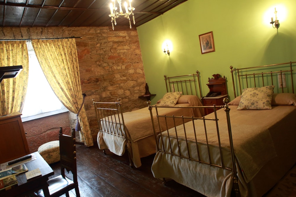 Hotel Monumento Pazo do Castro 23/50