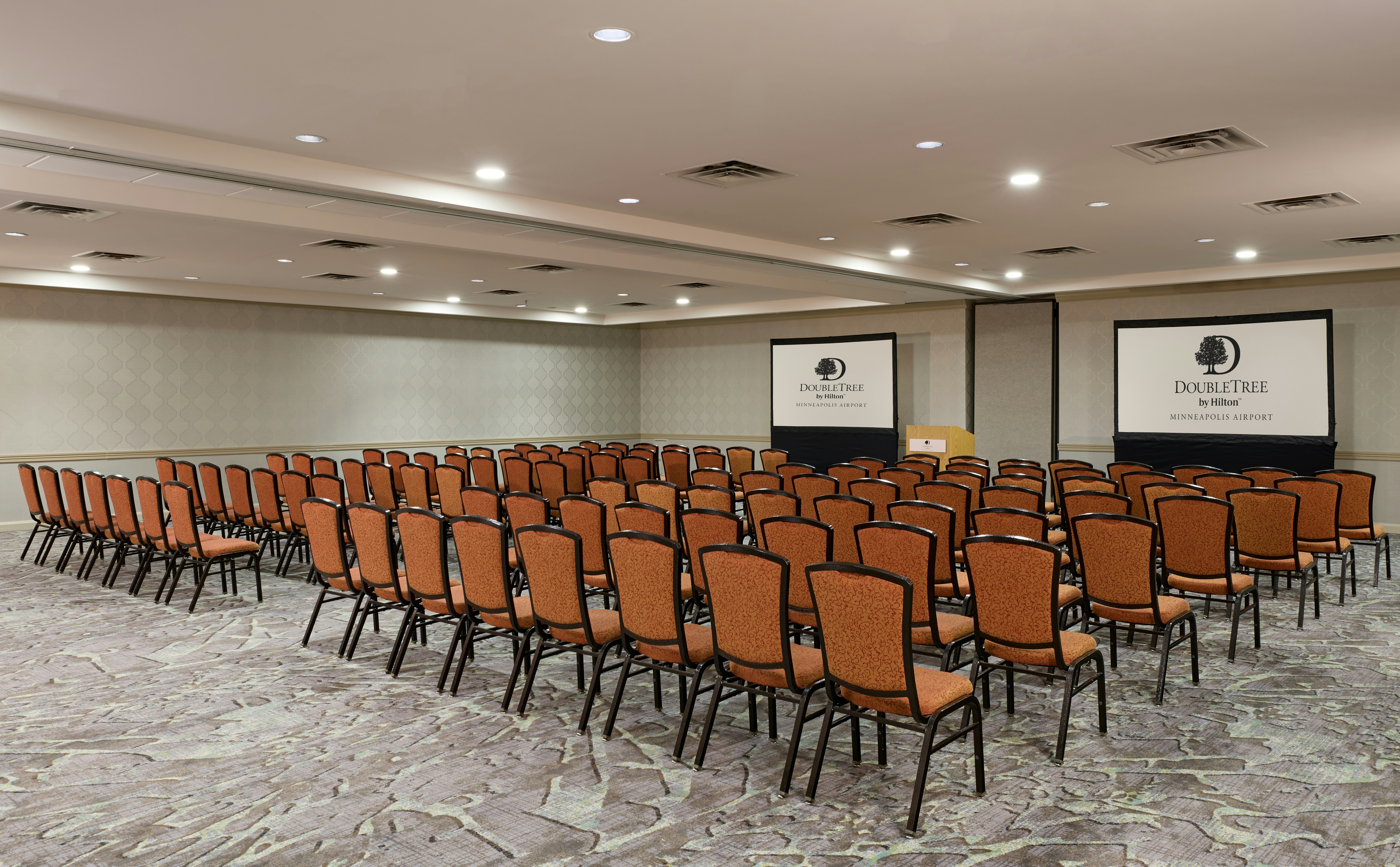 DoubleTree by Hilton Minneapolis Airport 25/35