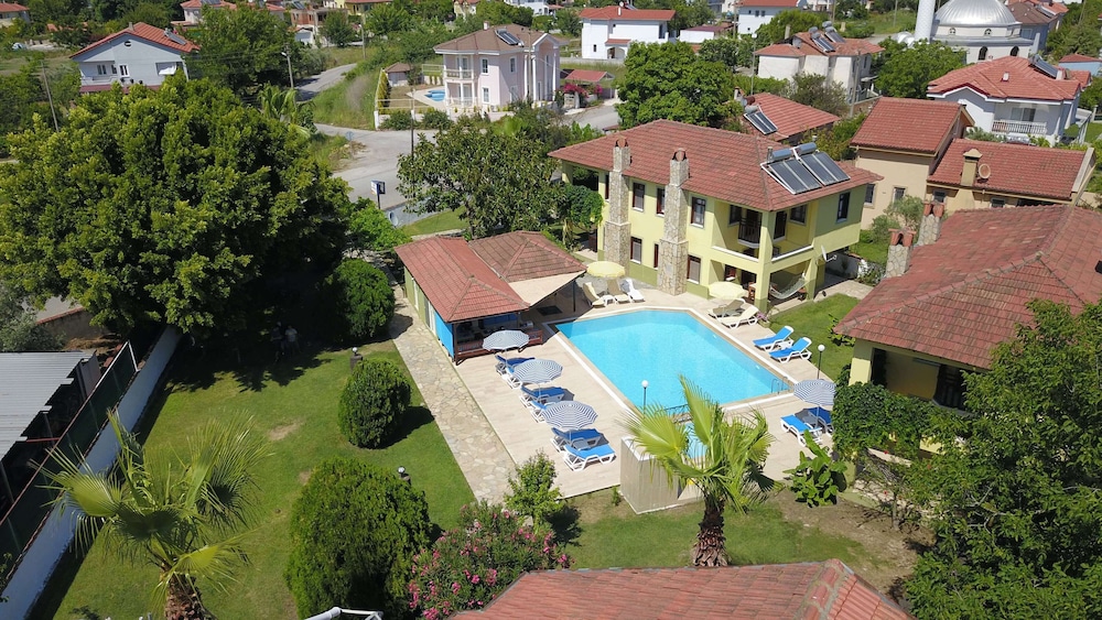 Adilan Villas and Apartments 37/50