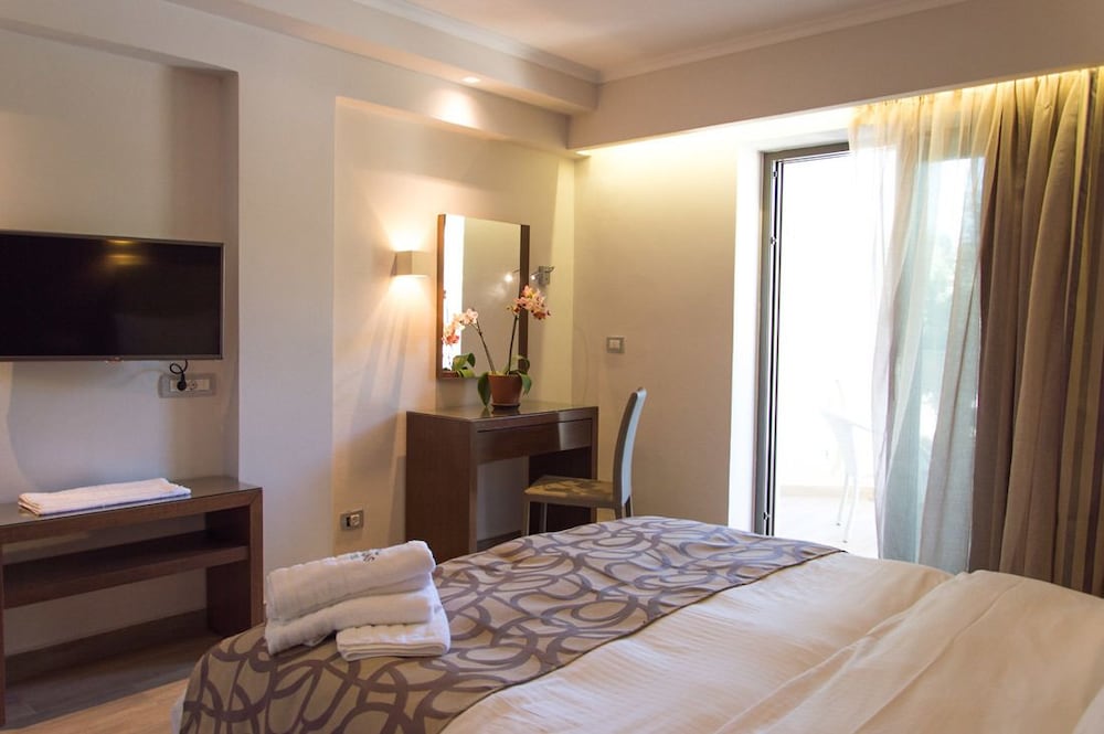 Adams Hotel 20/44