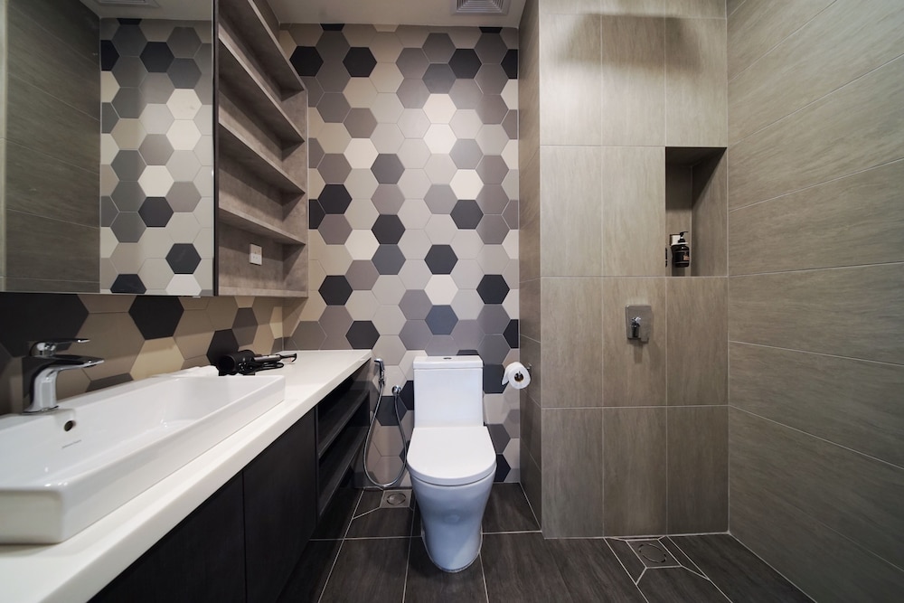 Ceylonz Suites by MyKey Global 53/56