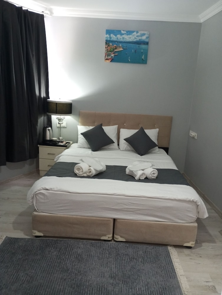 STANDARD, DOUBLE BED