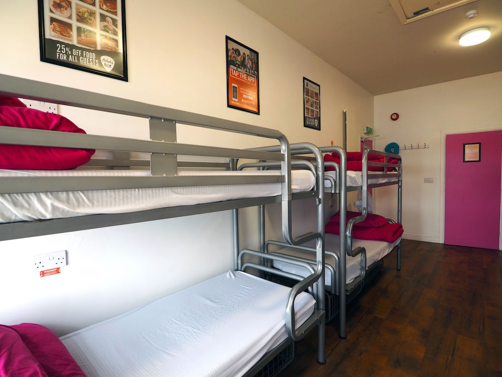 Female Dorm, 10 Beds, 5 Bunk Beds