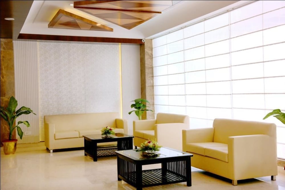 Hotel Silk City 25/50