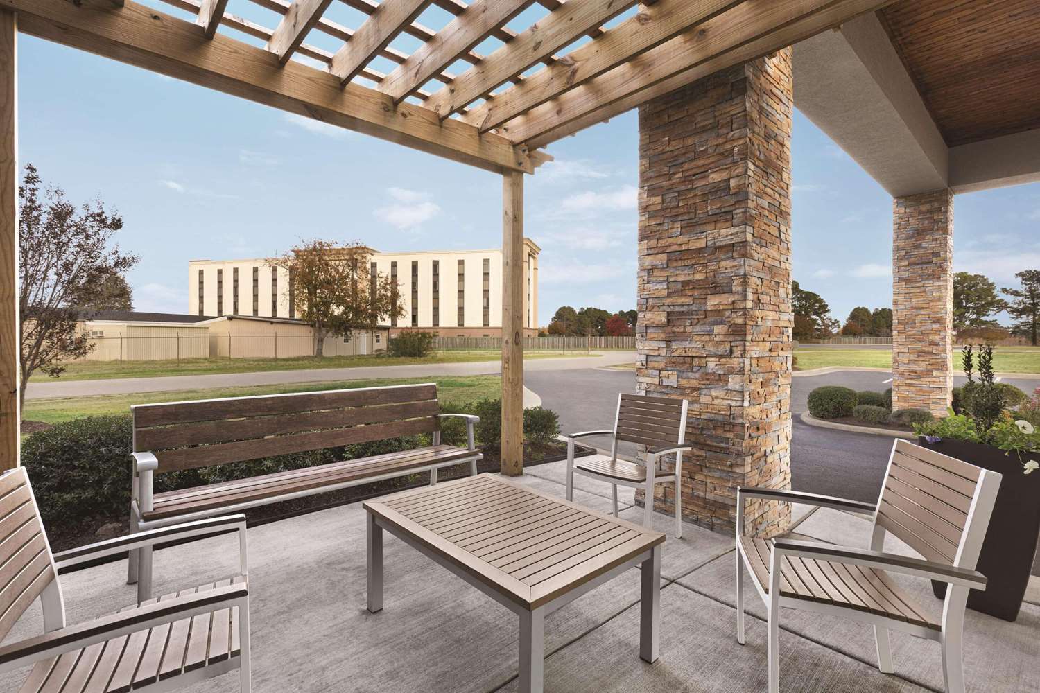 Country Inn & Suites by Radisson, Dunn I-95 5/13