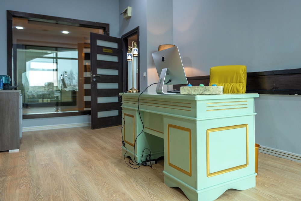 PHOENICIA EXPRESS HOTEL 10/49