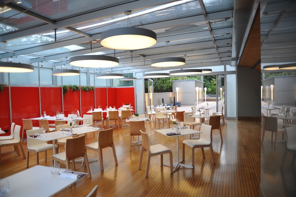 Zone Hotel 15/20