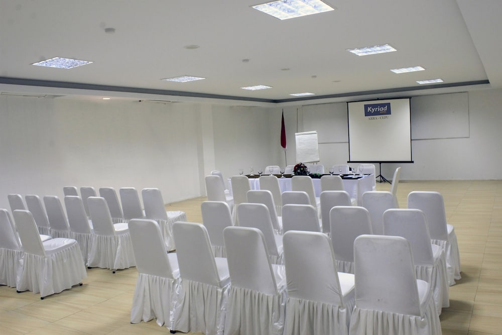 Kyriad Hotel Arra Cepu 32/42