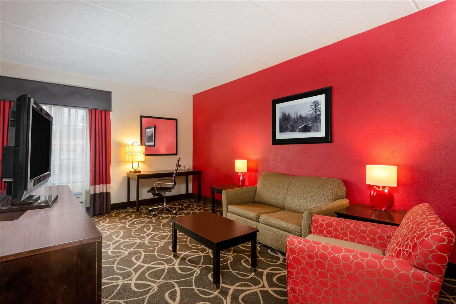 La Quinta Inn & Suites Summersville / New River National Park 27/47