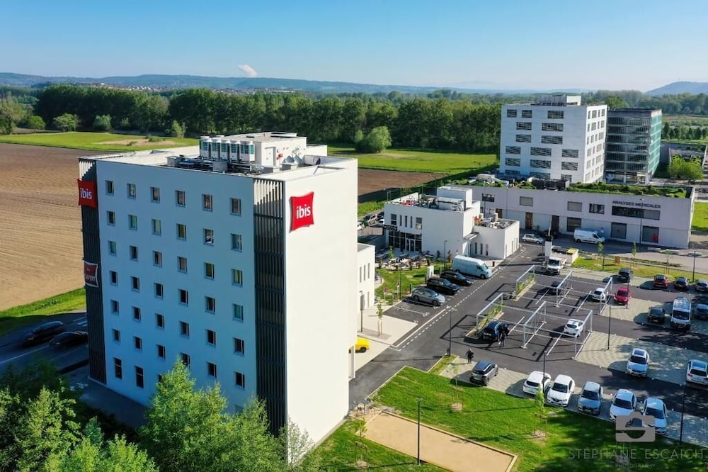 Ibis Bourgoin Jallieu Medipole in BOURGOIN-JALLIEU