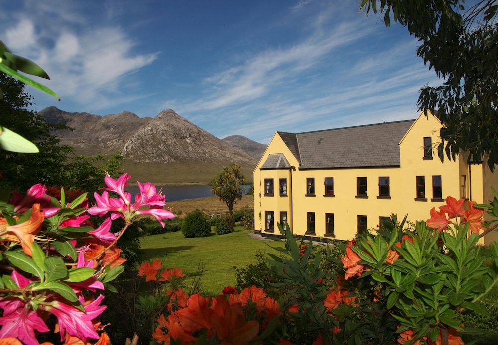 Lough Inagh Lodge Hotel 56/58