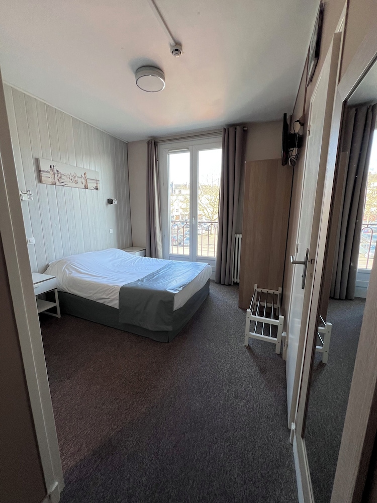 L Univers Hotel 16/41