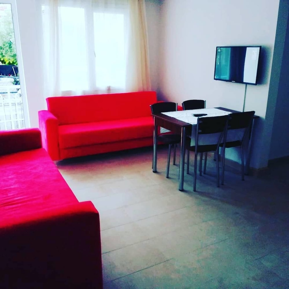 Dost Hotel 9/22
