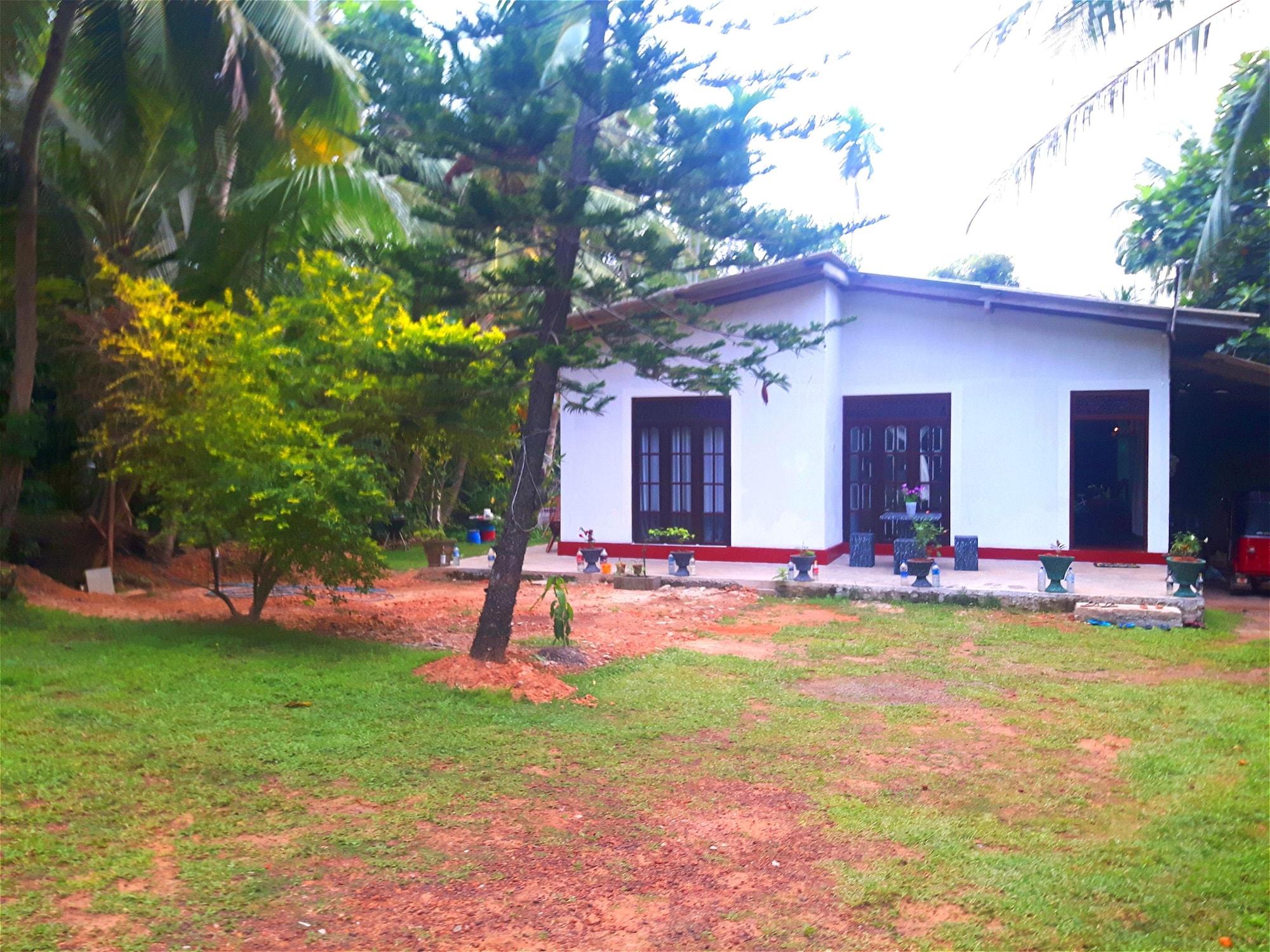 Nadee Villa Guest House 14/19
