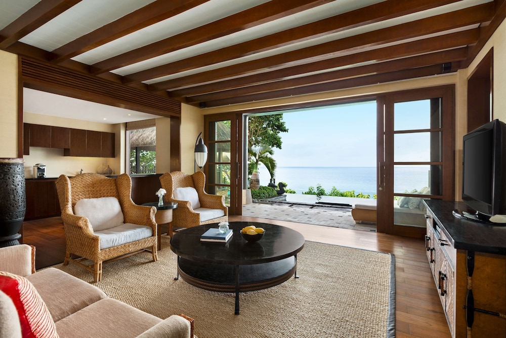 Shangri-La Boracay 56/76