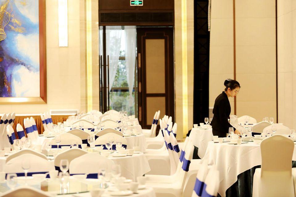 Xinhua Jian'guo Hotel 24/26