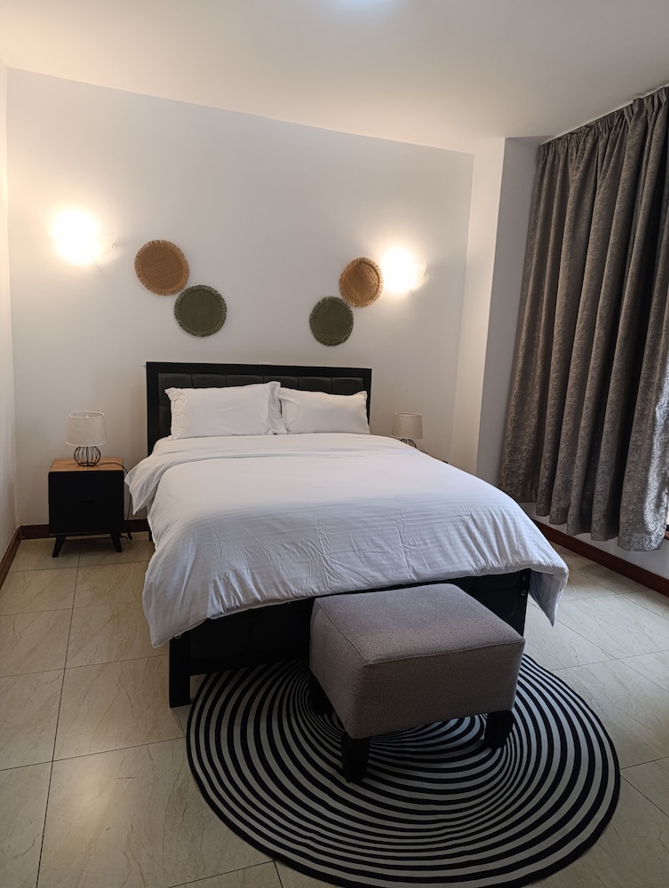 Myra Residences By Trianum 18/95