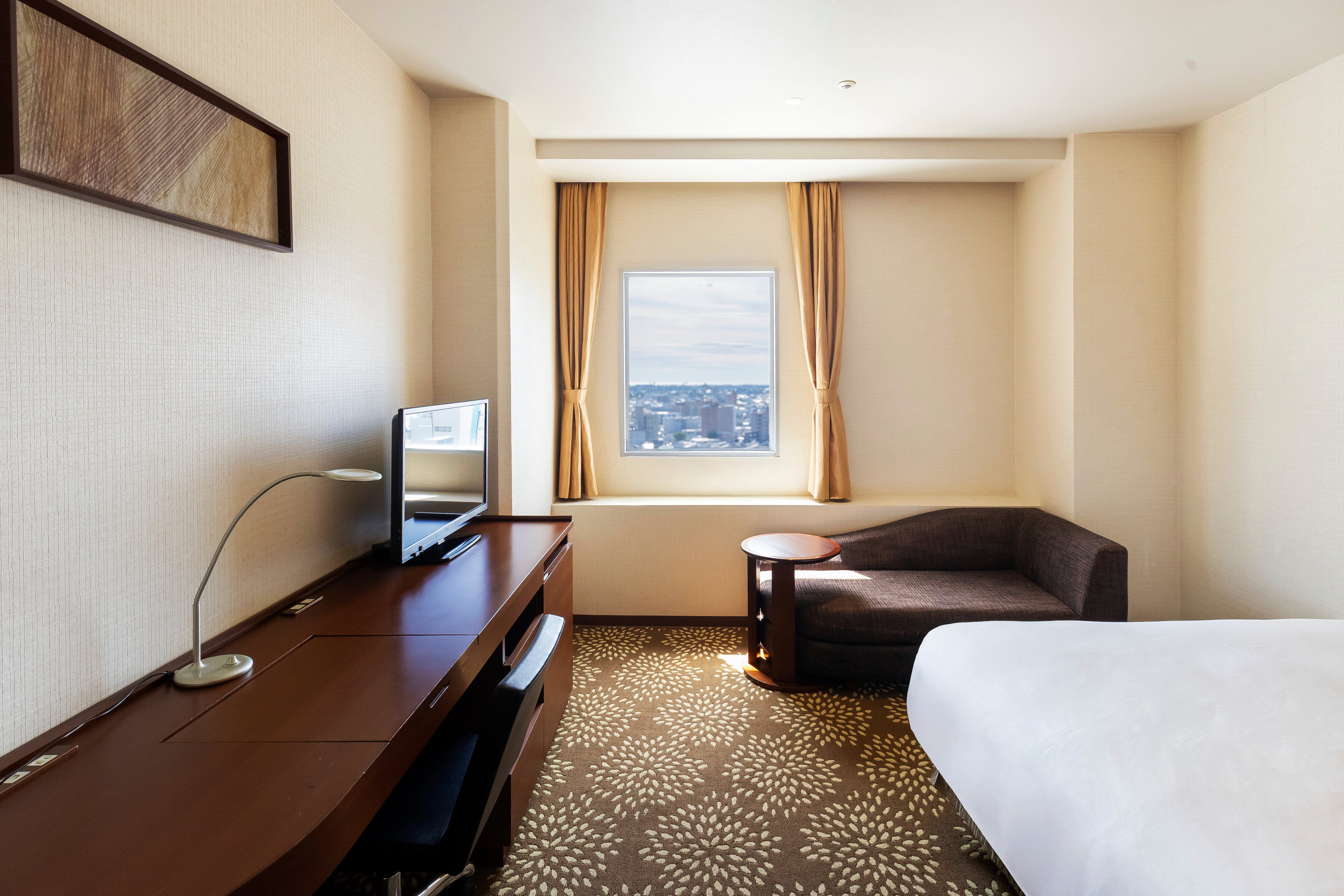 غرفة ديلوكس بسرير مزدوج، Holiday Inn ANA Kanazawa Sky 2/2