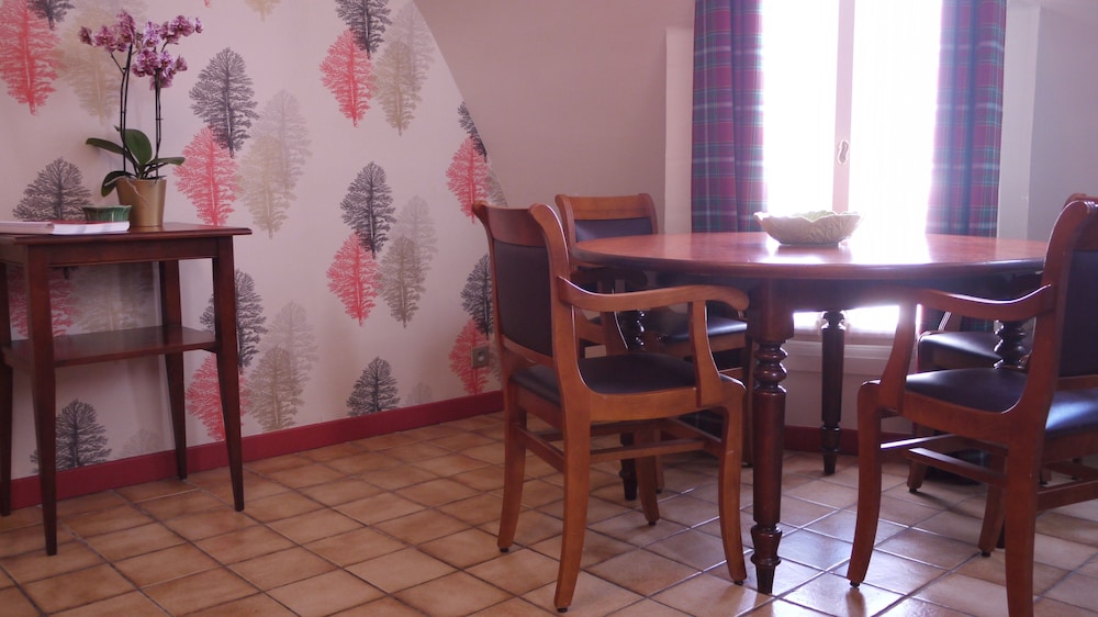HOTELHOME PARIS 16 35/50