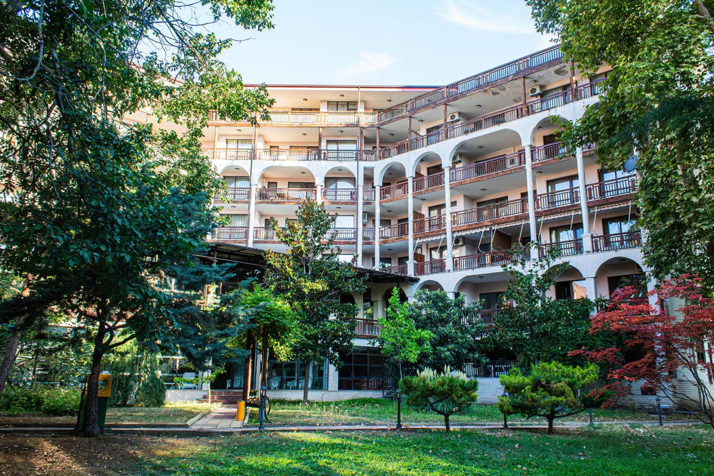 Estreya Residence 7/58