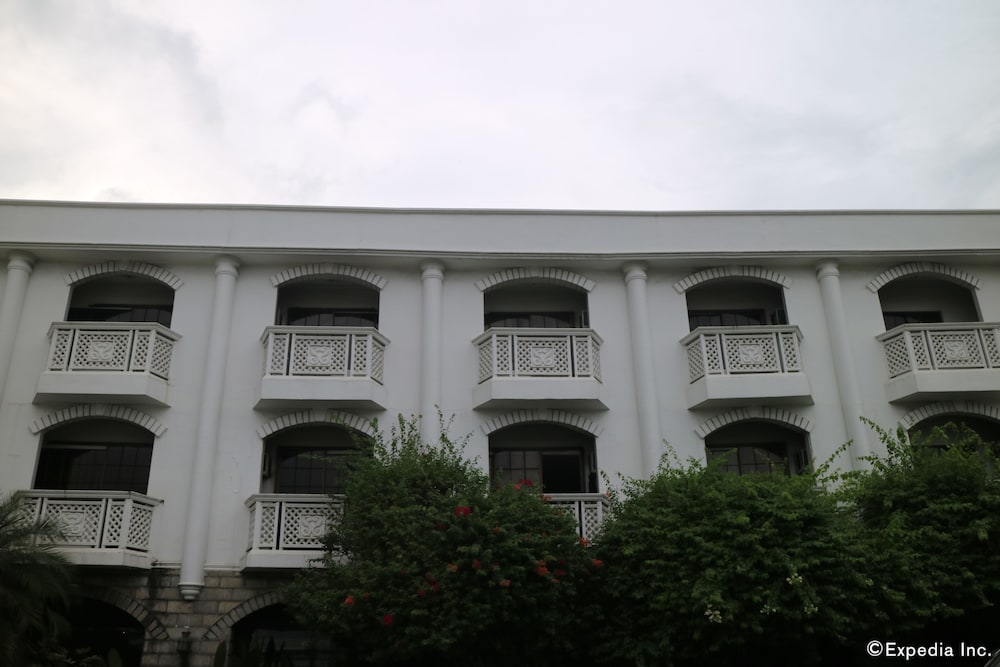 Sugarland Hotel 6/41