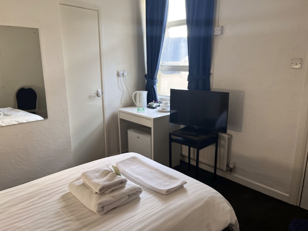 Royal Ashton Hotel 27/67