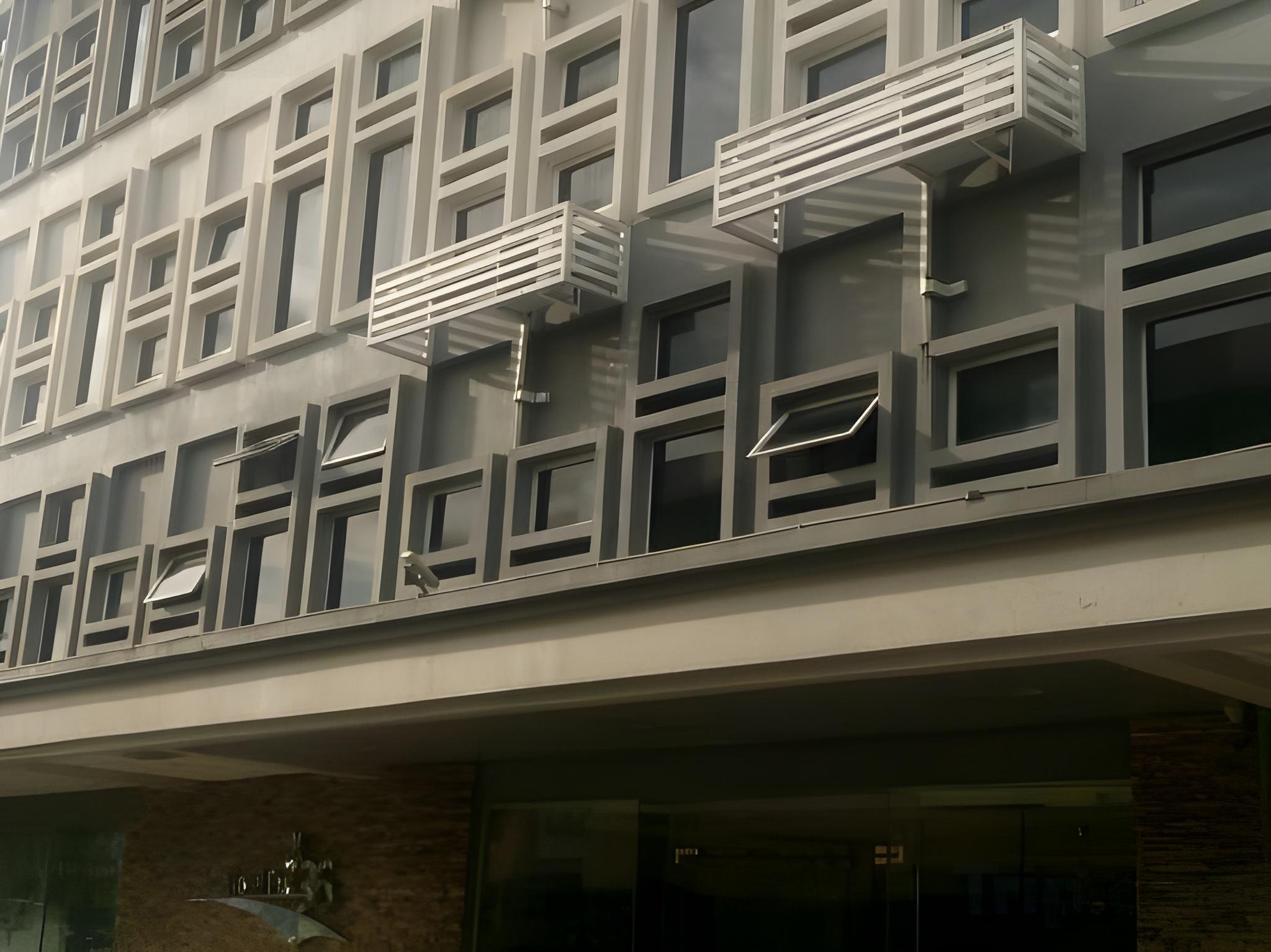 Hotel Puri 36 6/48