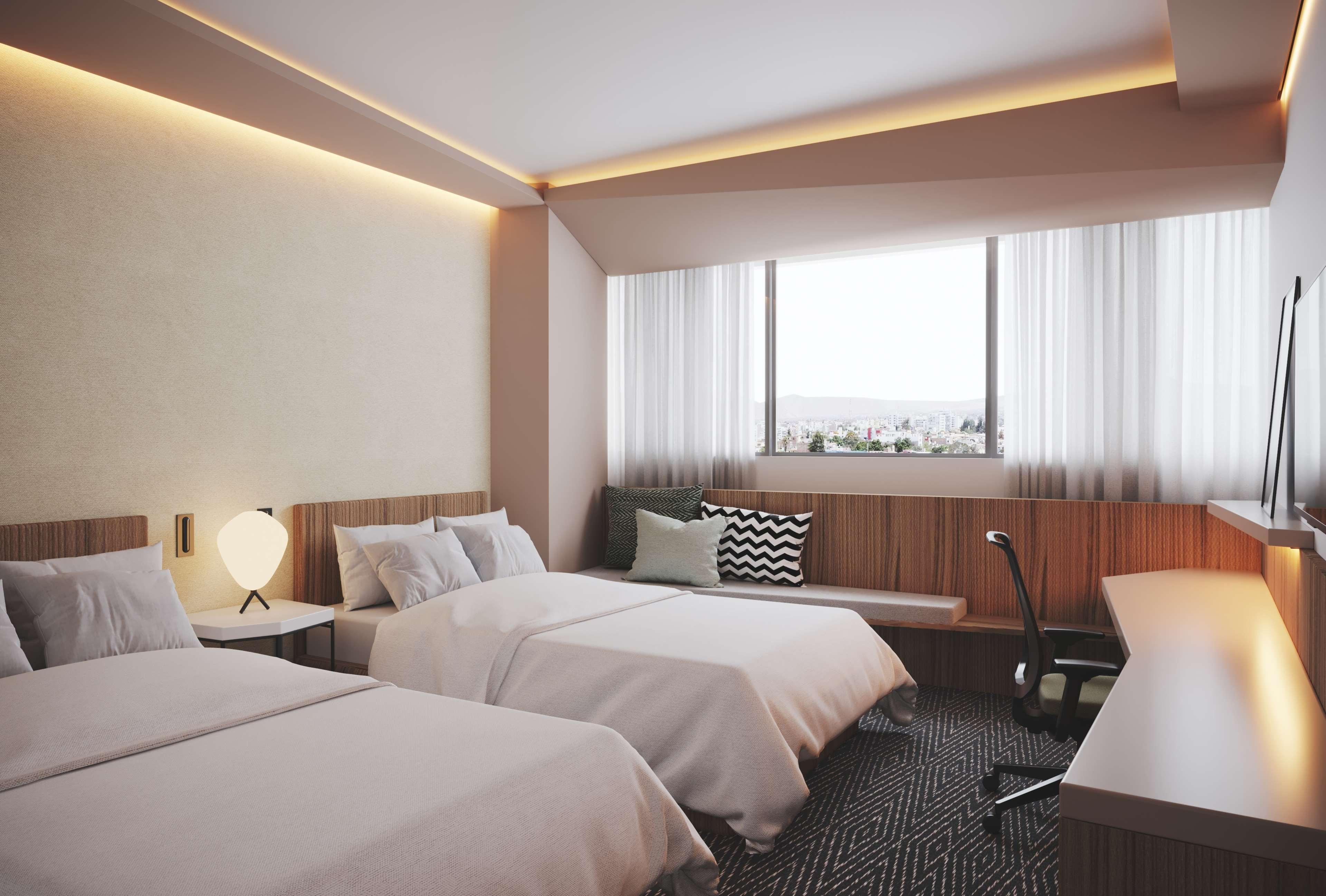 DOWNTOWN, 2 DOUBLE BEDS, CITY VIEW