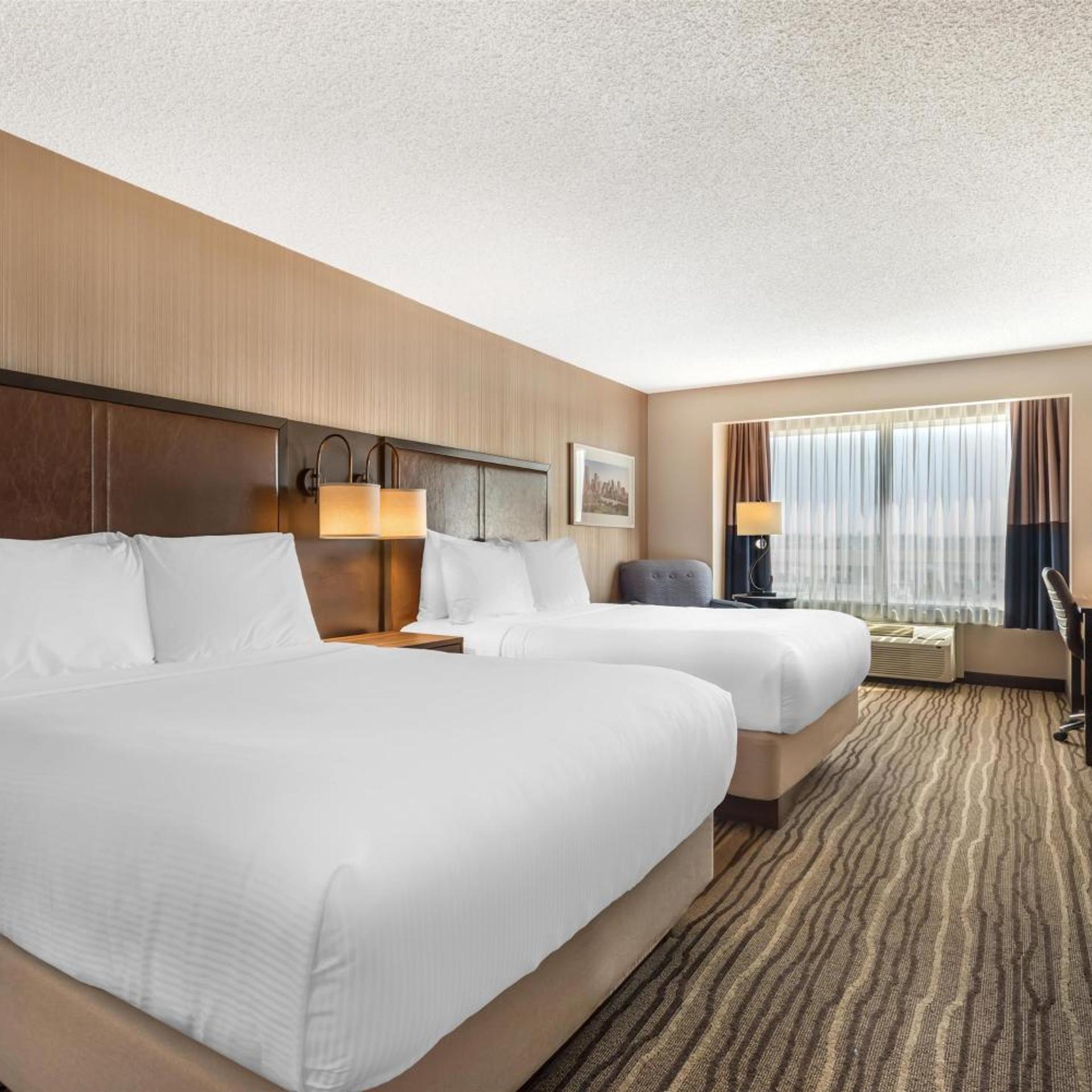Room, King Bed, 2 Queen Beds