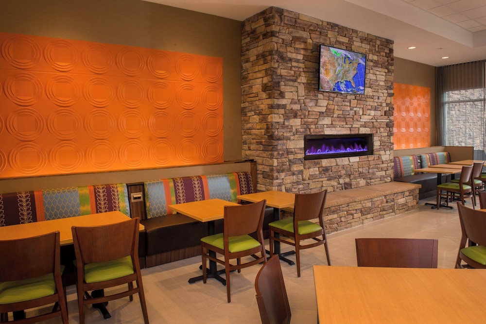 Fairfield Inn And Suites Washington 32/50