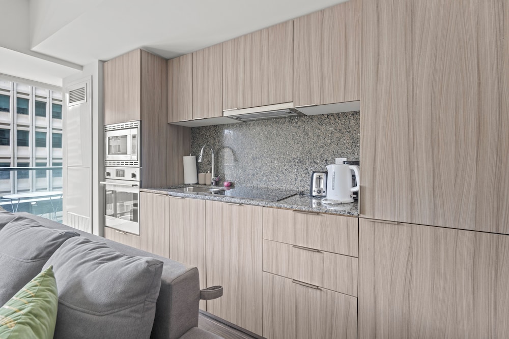 The Britt Condos in Downtown Toronto 3/35