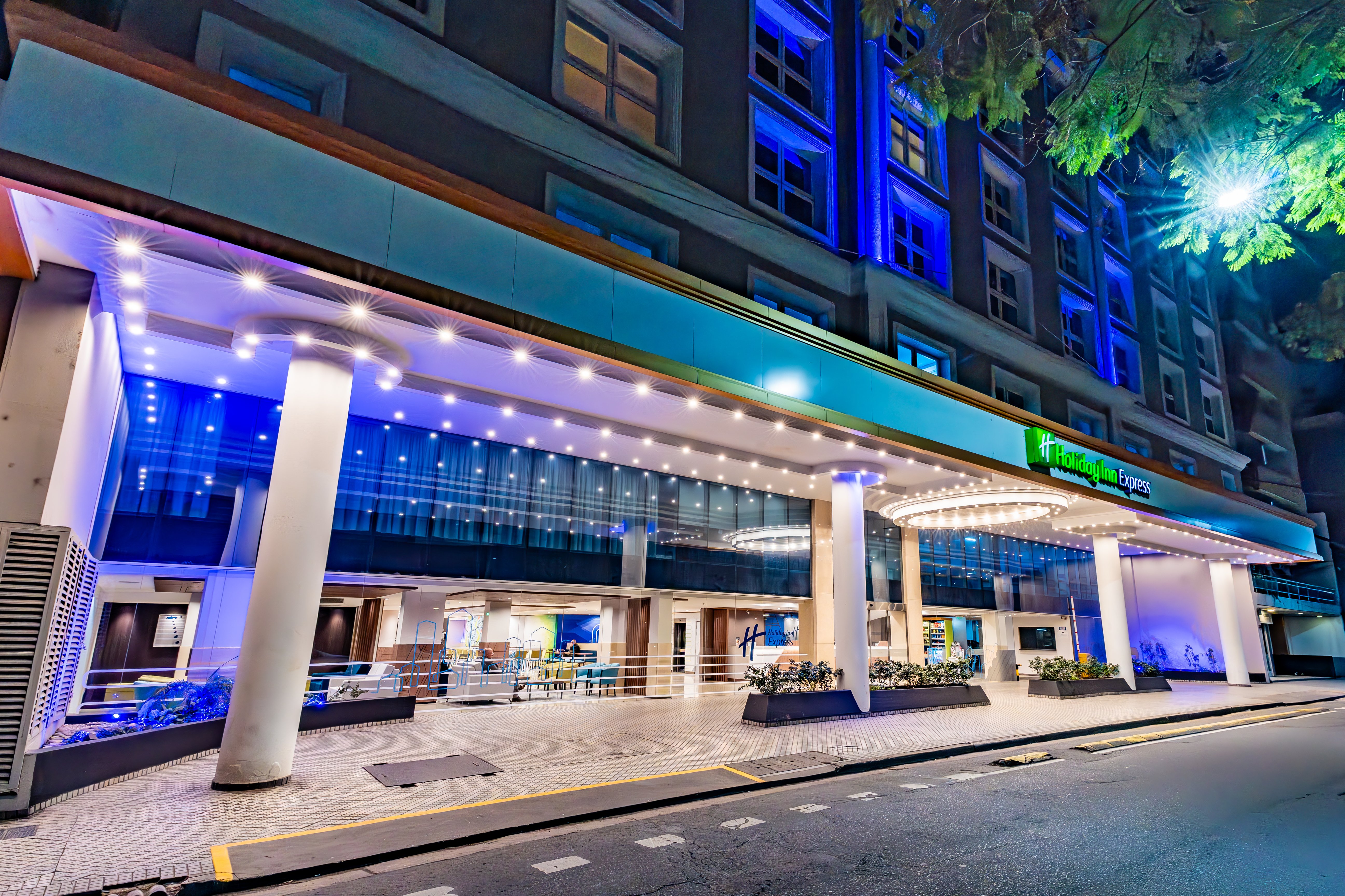 HOLIDAY INN EXPRESS ROSARIO 5/56