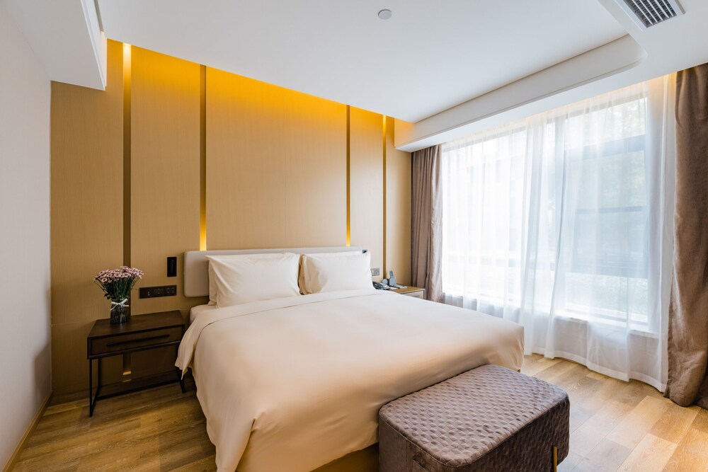 Atour S Hotel Shanghai Oriental Pearl Tower 18/68