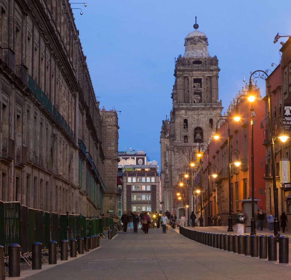 Zocalo Central Hotel 65/73