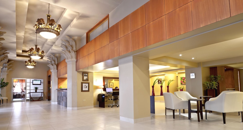 PALACE GUAYAQUIL 58/67