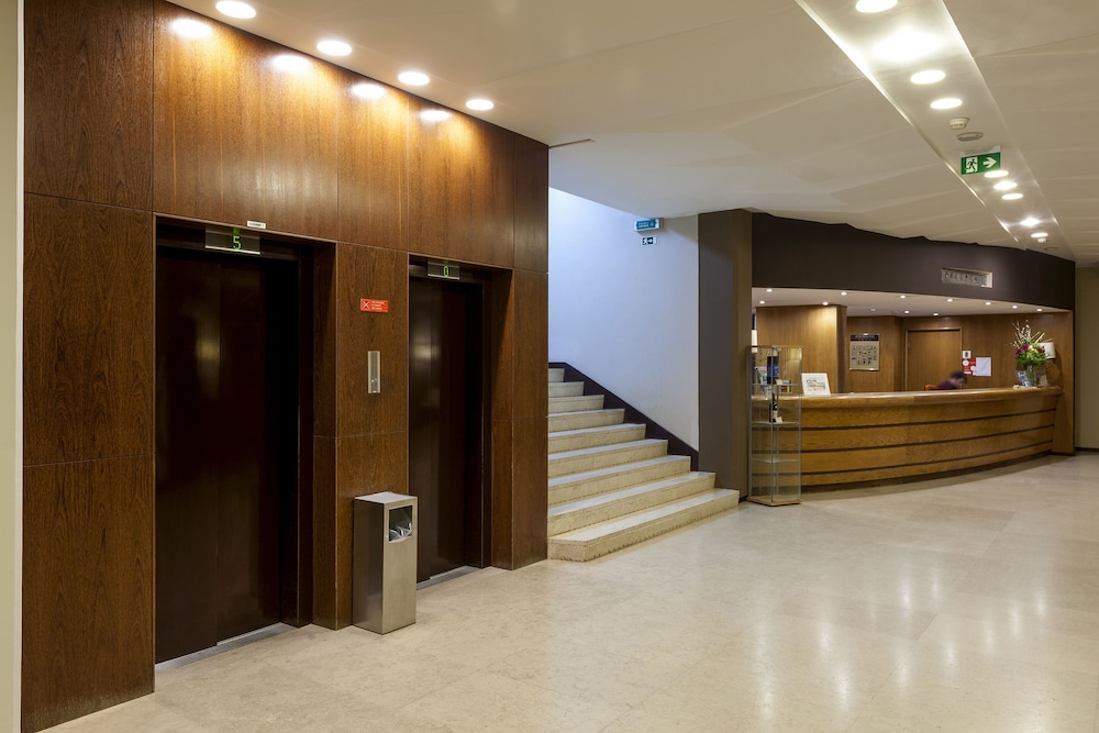 Carcavelos Beach Hotel 14/63