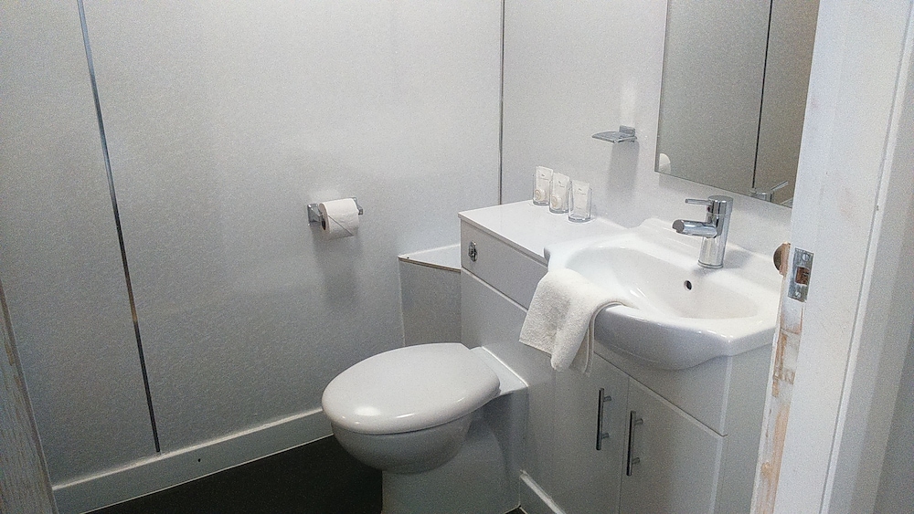 Whites Hotel 13/57