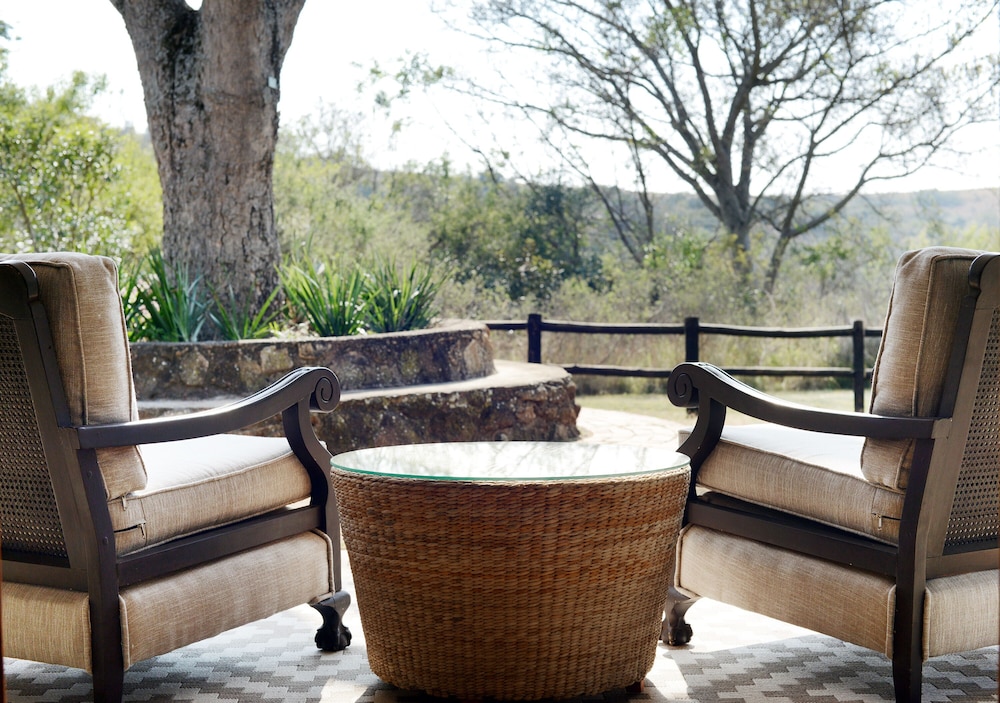 Tomjachu Bush Lodges 36/74