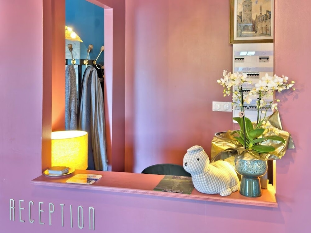 HOTEL LE PRIEURE 10/20