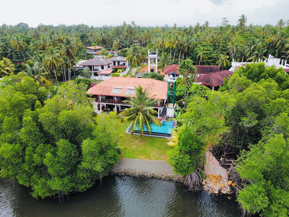 Lagoon Bentota 25/37