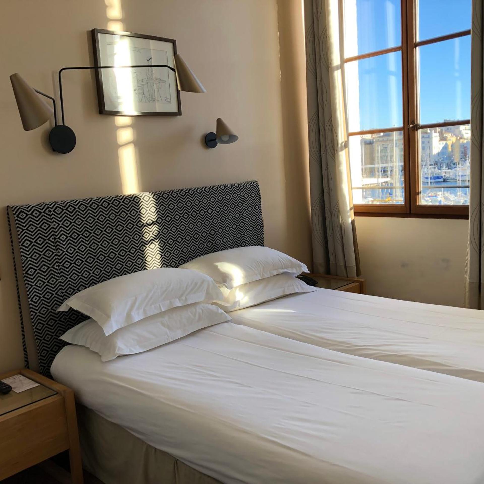 Classic, Twin Beds, Old Port View