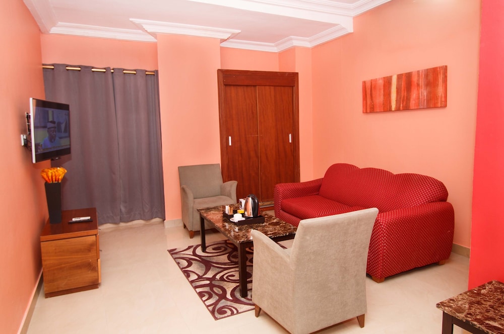 Prestige Suites 17/35