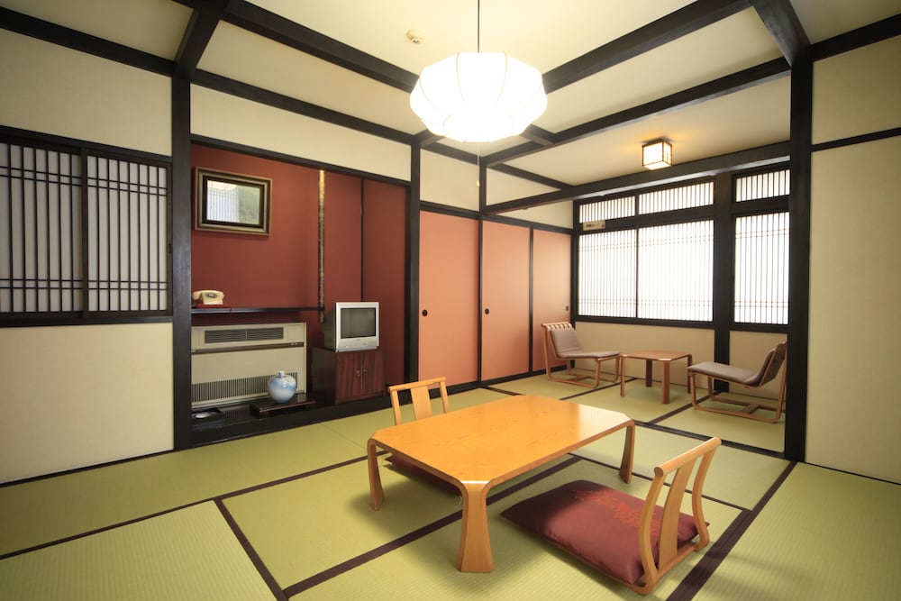 Omiya Ryokan 30/50
