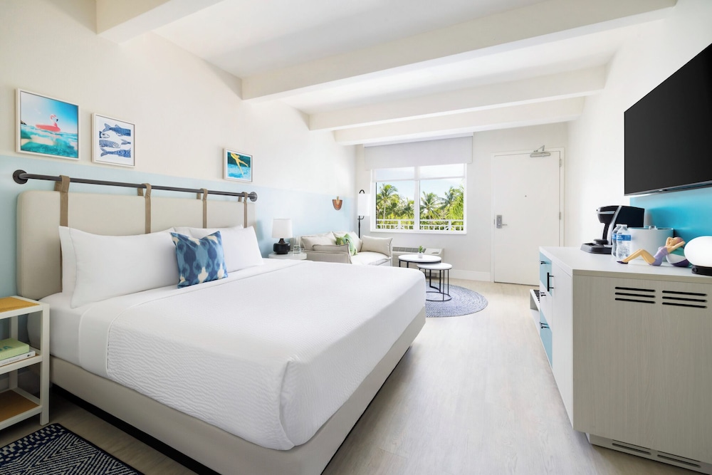 ROOM, KING BED, OCEAN VIEW