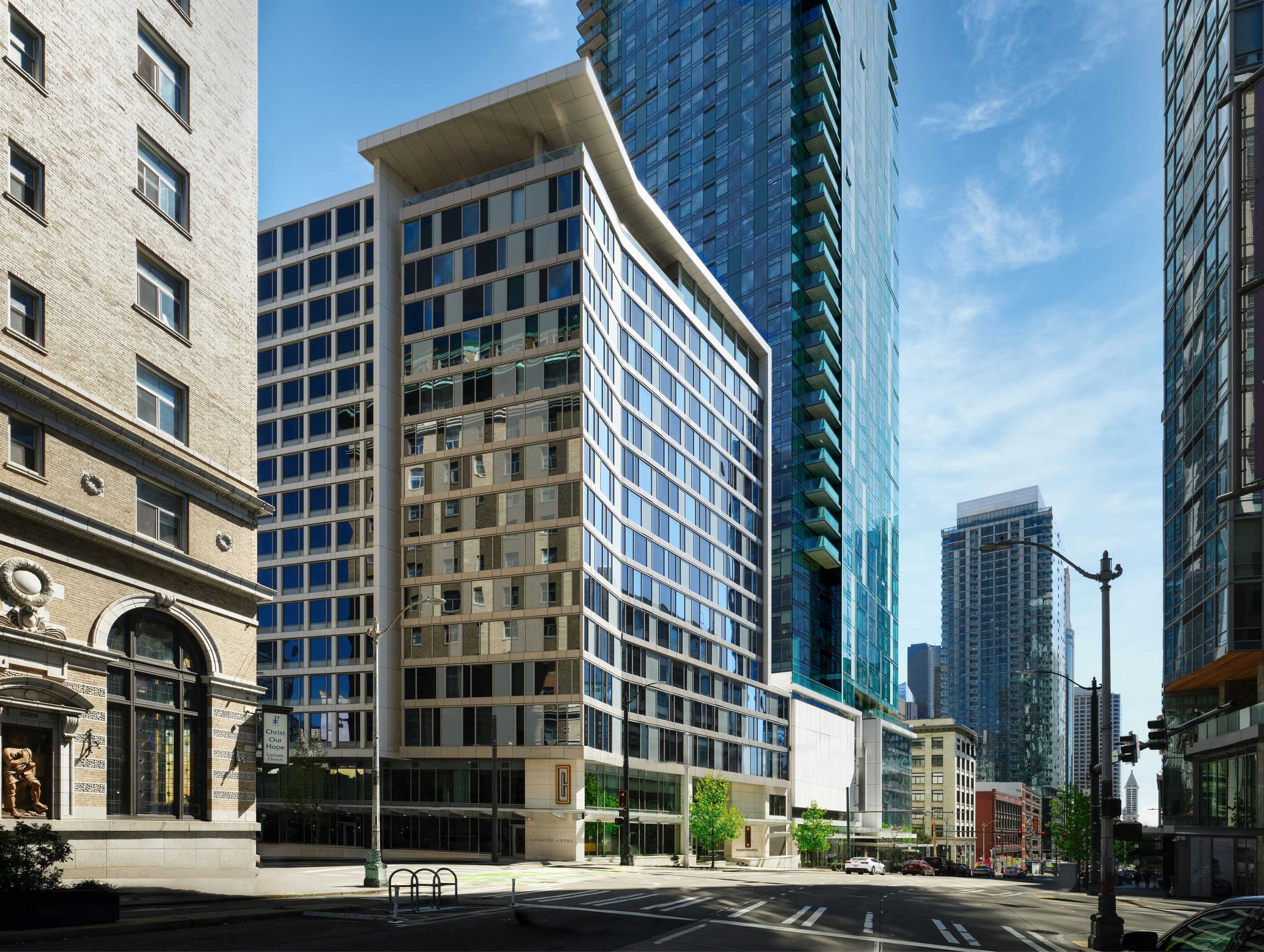 The Charter Hotel Seattle Curio Collection by Hilton 75/81