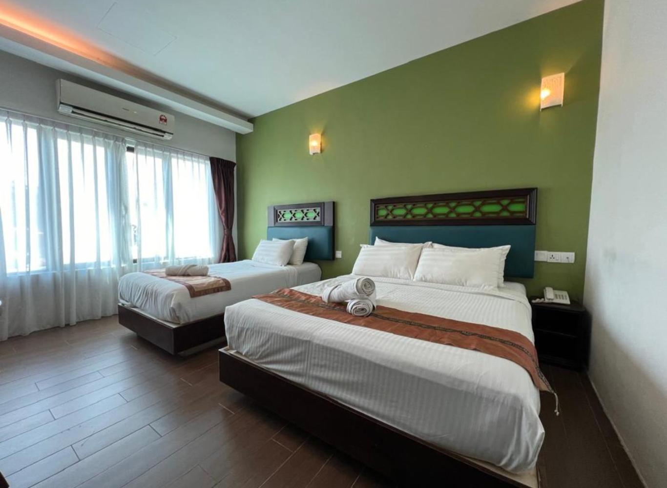 3 Rooms, Classic, Superior, Family، Swiss Heritage Boutique Hotel Jonker Street Melaka 4/10