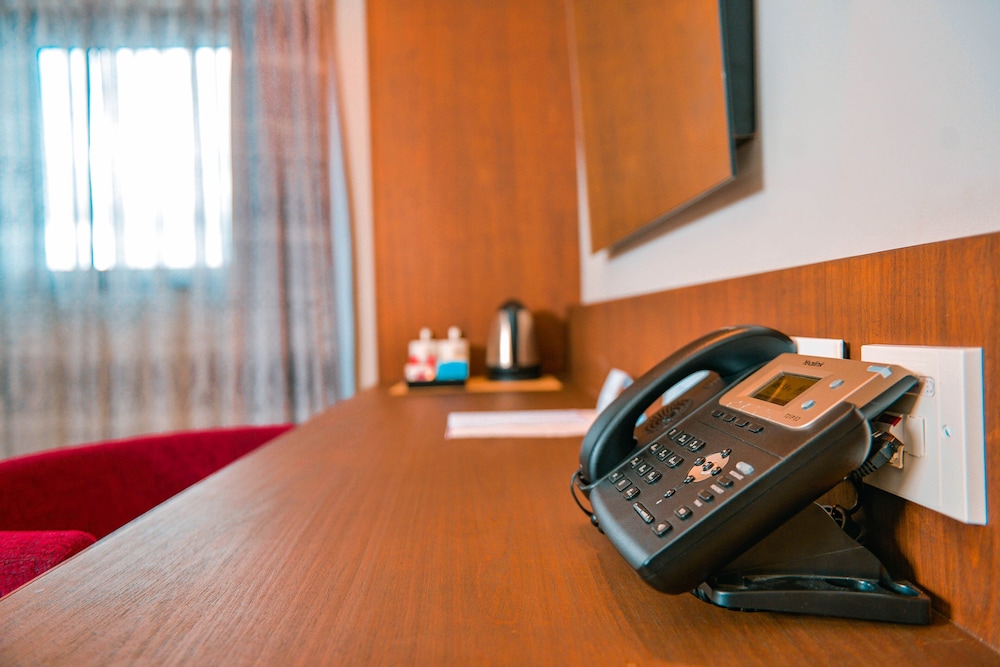 Crowne Plaza Dar Es Salaam 37/74